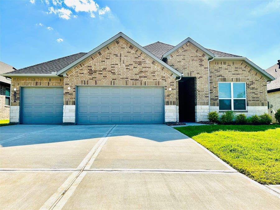 Property photo for 13689 Balanced Rock Drive, Conroe, TX