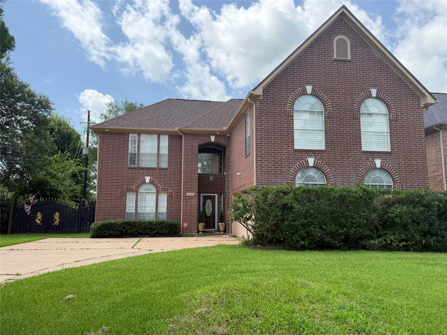 Property photo for 14303 S Vistaglen Loop, Houston, TX