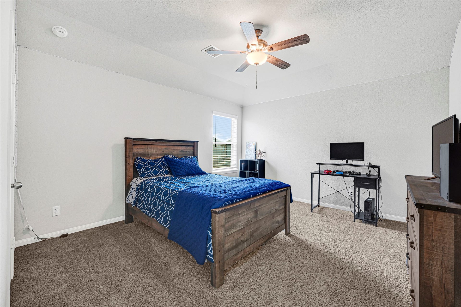 Spacious Secondary Bedroom