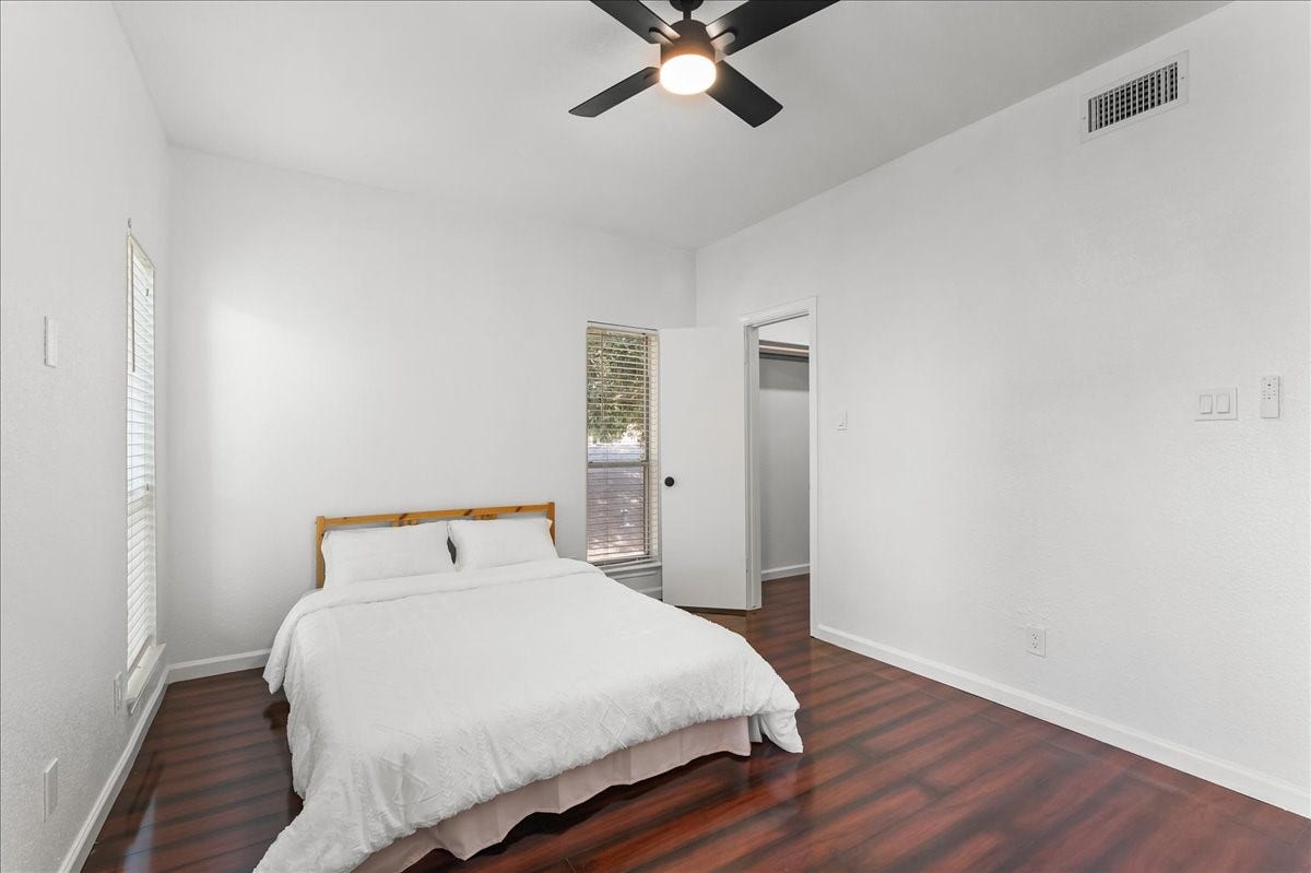Secondary bedroom that is large enough as a primary suite.