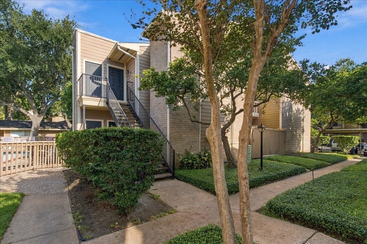 Second floor unit with immediate access to the pool