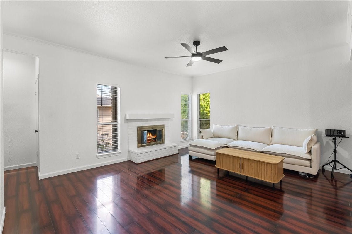 724D Bering Drive, #254, Houston, TX 77057