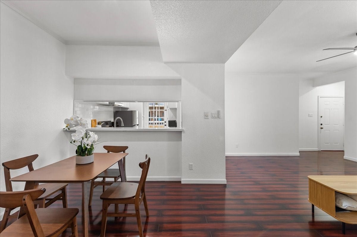 724D Bering Drive, #254, Houston, TX 77057