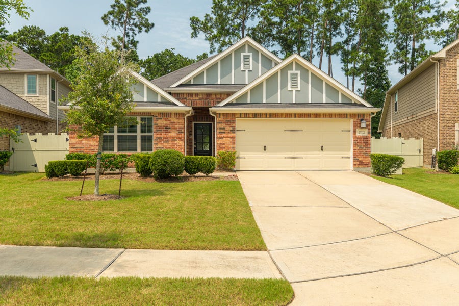 Property photo for 17112 Coneflower Place, Conroe, TX