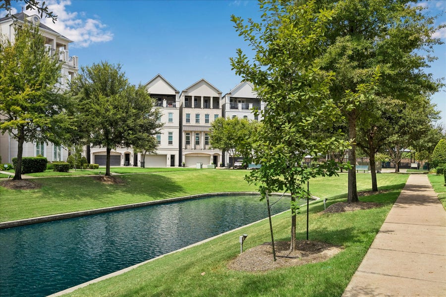 Property photo for 3606 Somerset York Lane, Houston, TX
