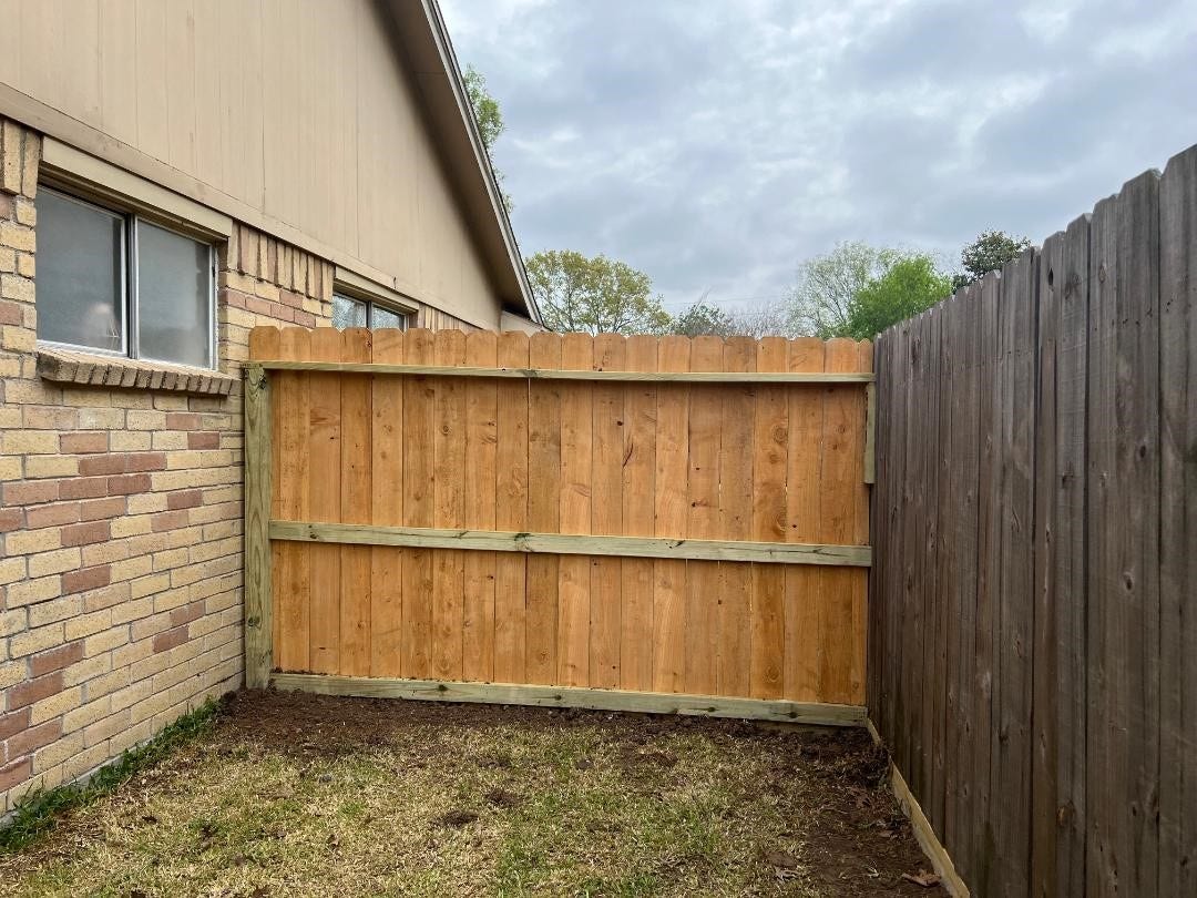 16806 Red Gully Drive, Sugar Land, TX 77498 Inside of fence