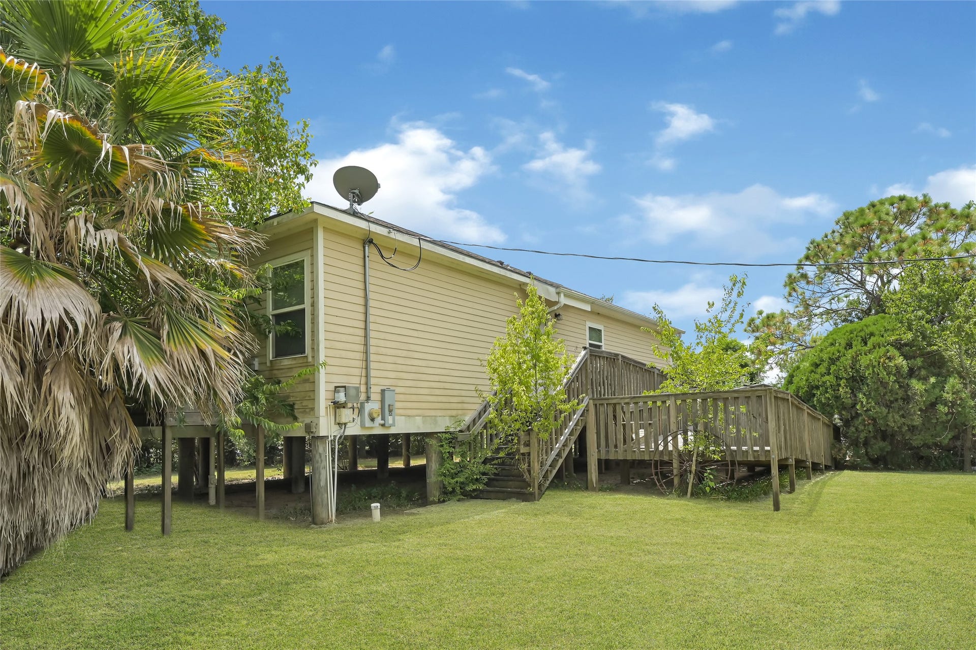 2329 Avenue D, San Leon, TX 77539 2329 Avenue D, San Leon, TX 77539