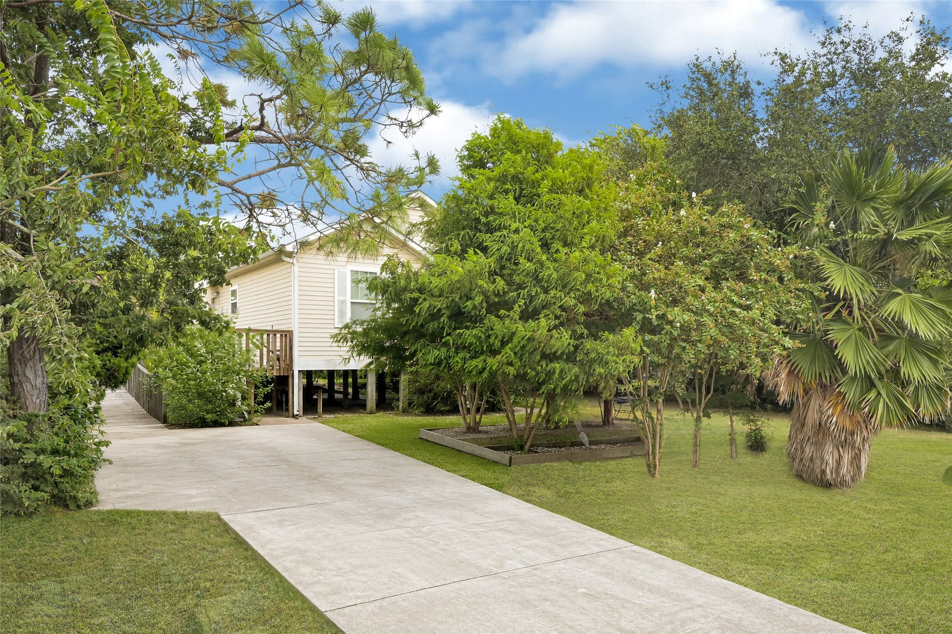 2329 Avenue D, San Leon, TX 77539 Welcome Home!