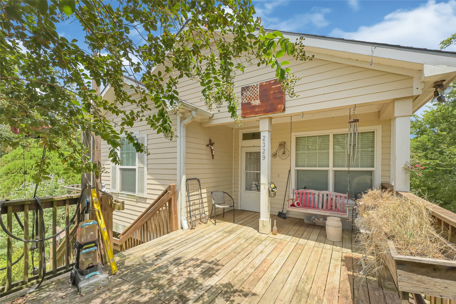 2329 Avenue D, San Leon, TX 77539 Can you imagine morning coffee on your porch swing or having breakfast with your loved ones on the deck?