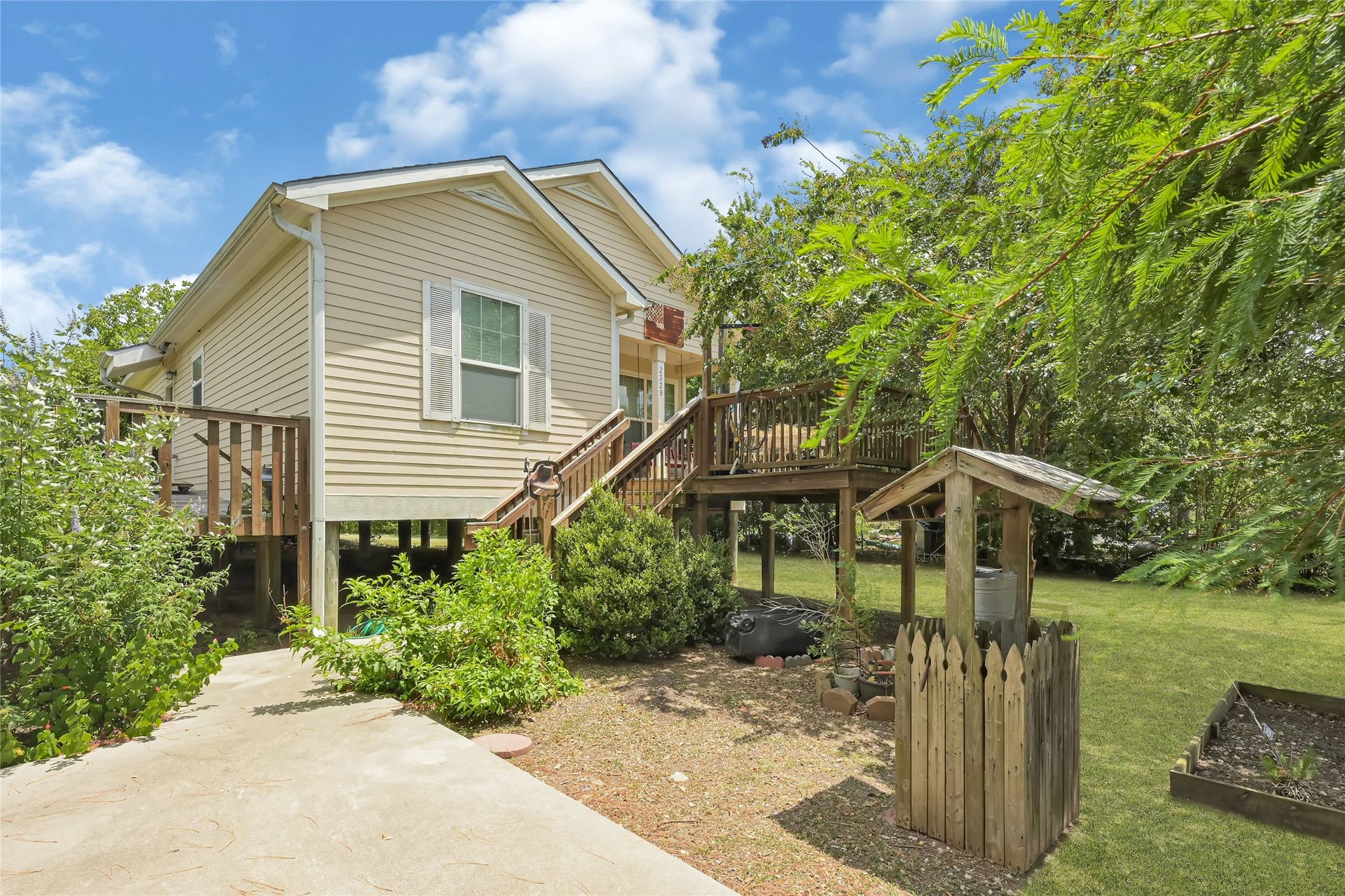 2329 Avenue D, San Leon, TX 77539 2329 Avenue D, San Leon, TX 77539