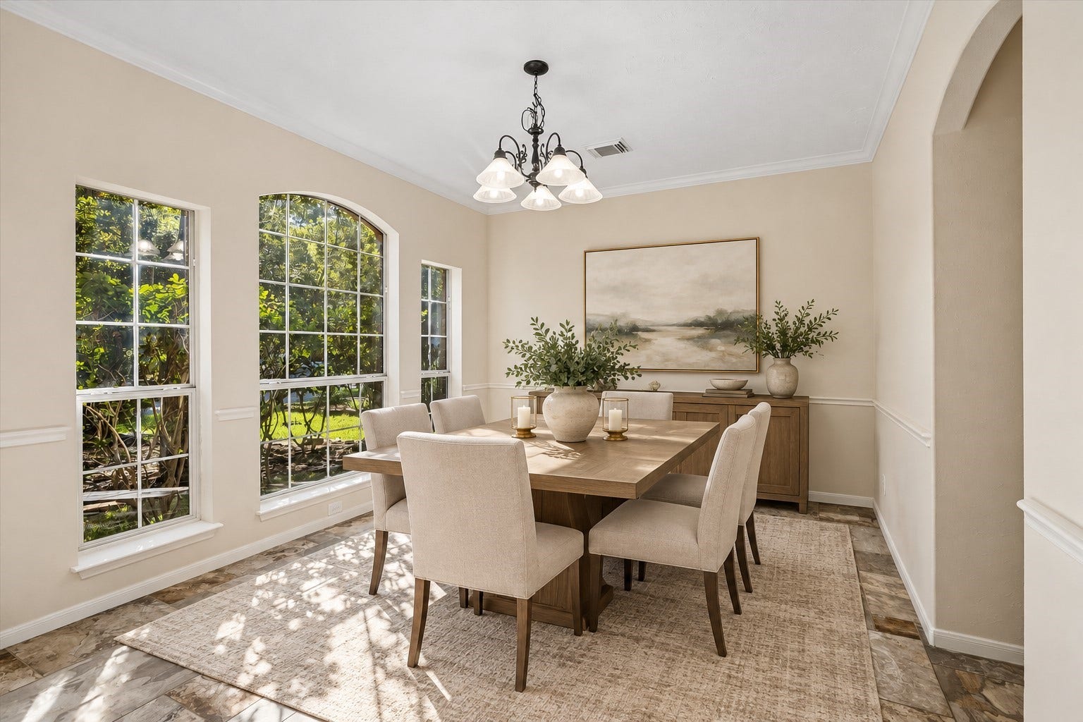 11 Merryvale Drive, The Woodlands, TX 77382 VIRTUALLY STAGED