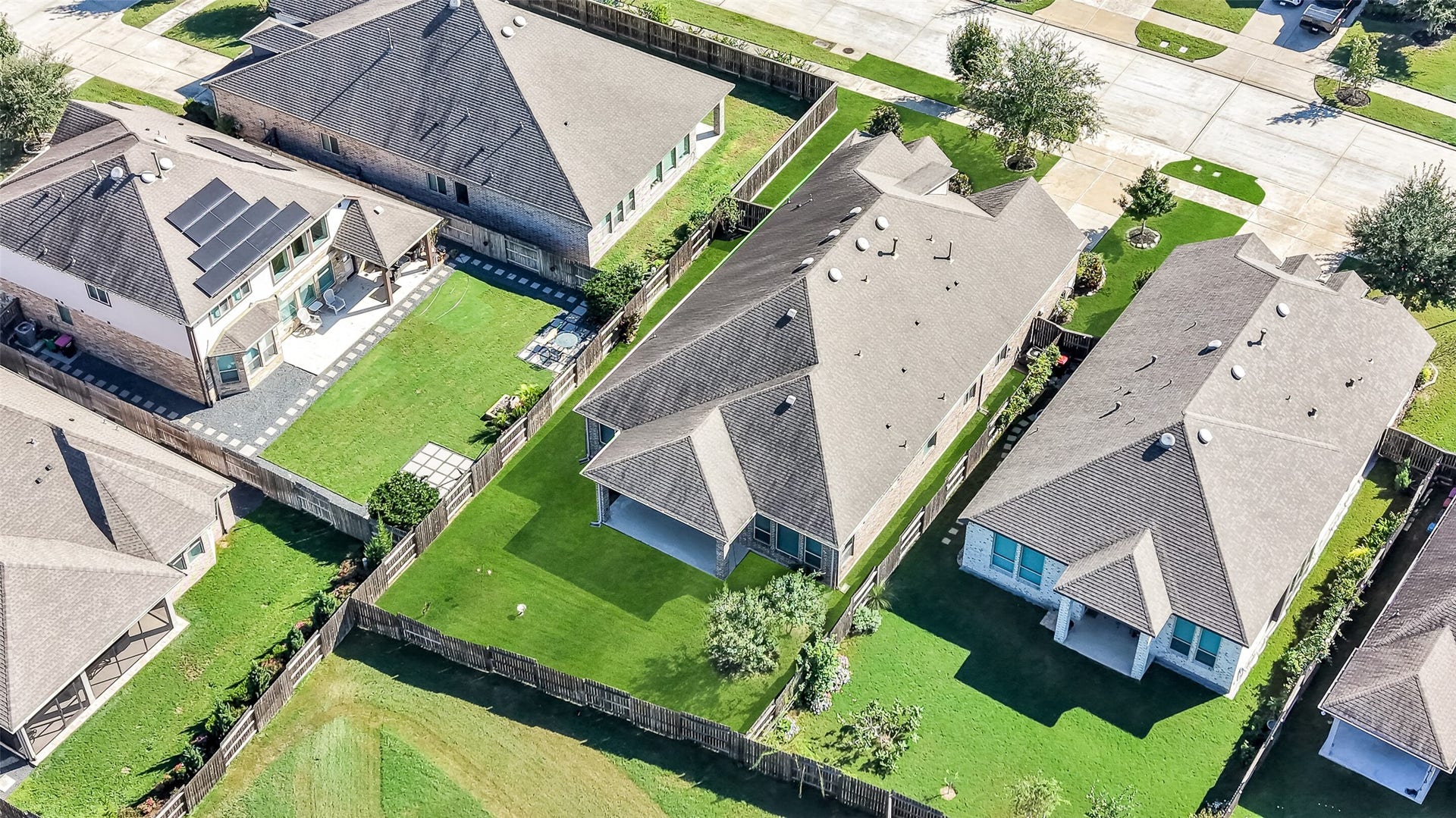 2211 Hays Ranch Drive, Richmond, TX 77469 2211 Hays Ranch Drive, Richmond, TX 77469