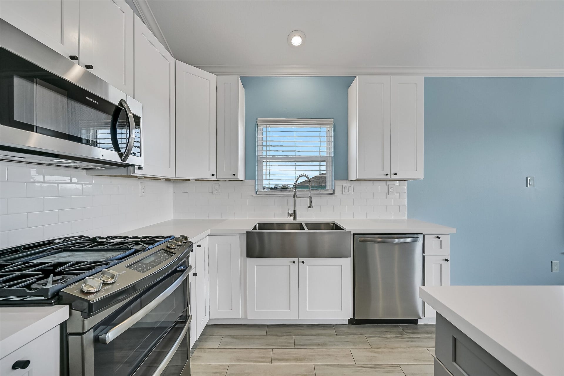 3911 Warrior Court, Galveston, TX 77554 3911 Warrior Court, Galveston, TX 77554