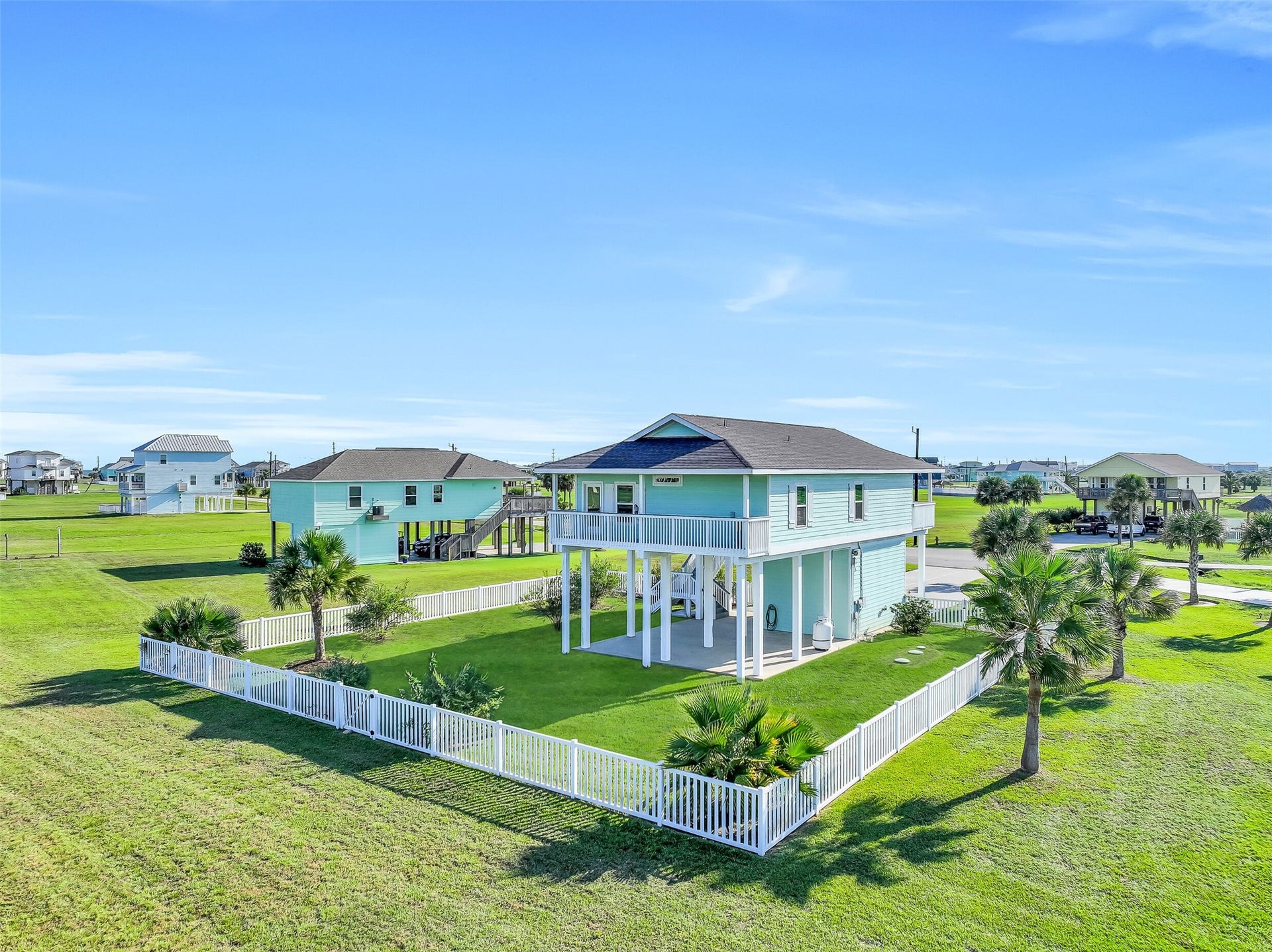 3911 Warrior Court, Galveston, TX 77554 3911 Warrior Court, Galveston, TX 77554
