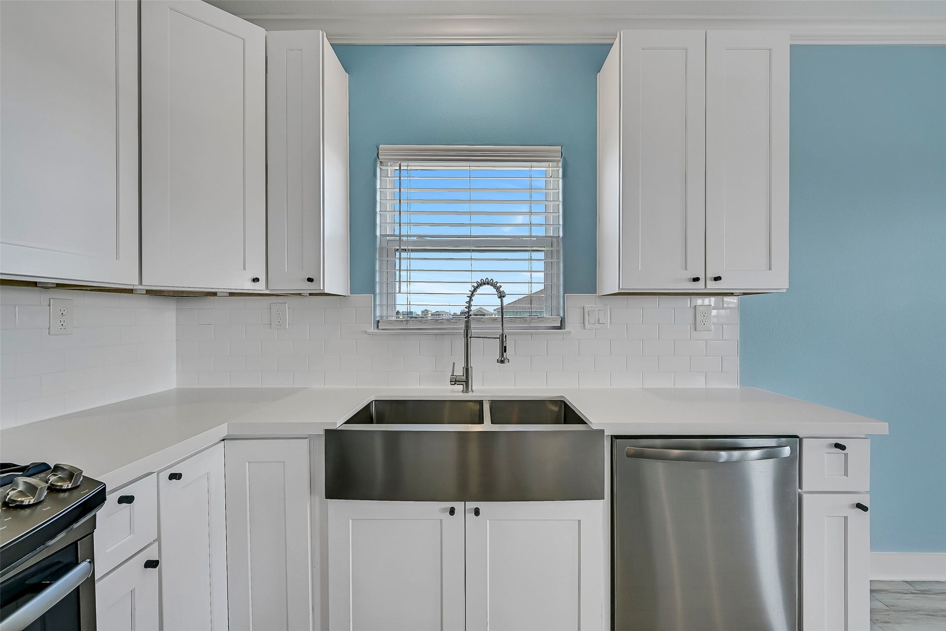 3911 Warrior Court, Galveston, TX 77554 3911 Warrior Court, Galveston, TX 77554