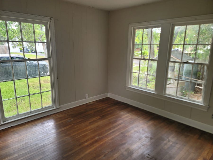 Property photo for 911 N Ashbel Street, Baytown, TX