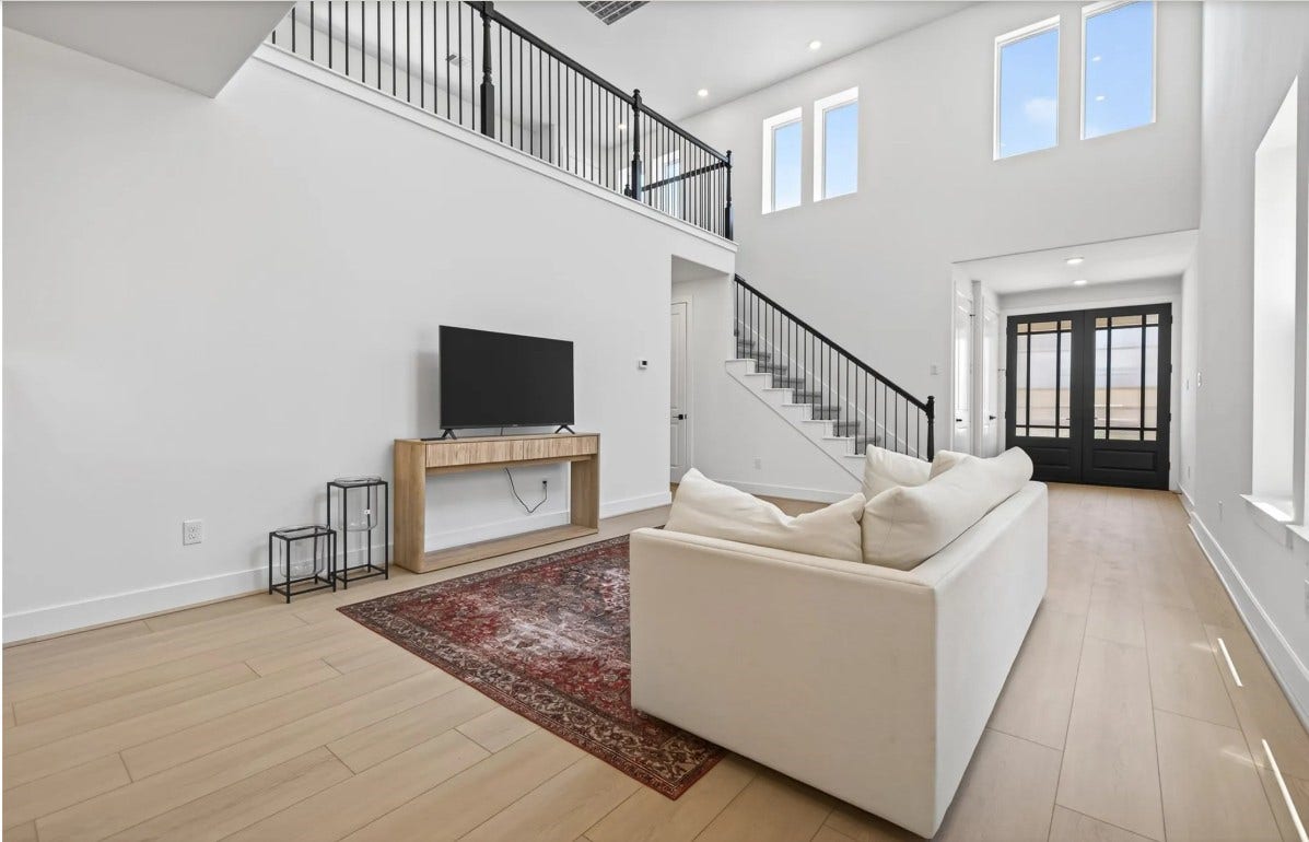 702 Sonfield Drive, Stafford, TX 77477 702 Sonfield Drive, Stafford, TX 77477
