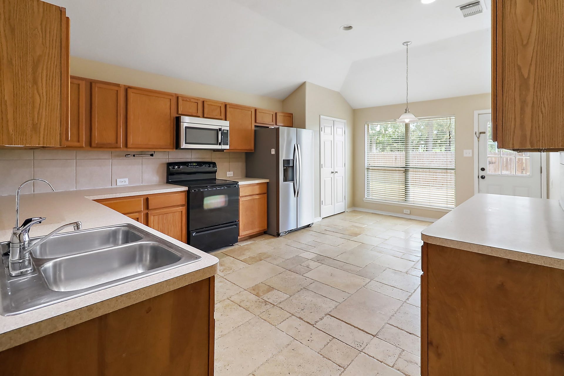 16210 Coral Bay Street, Crosby, TX 77532 16210 Coral Bay Street, Crosby, TX 77532