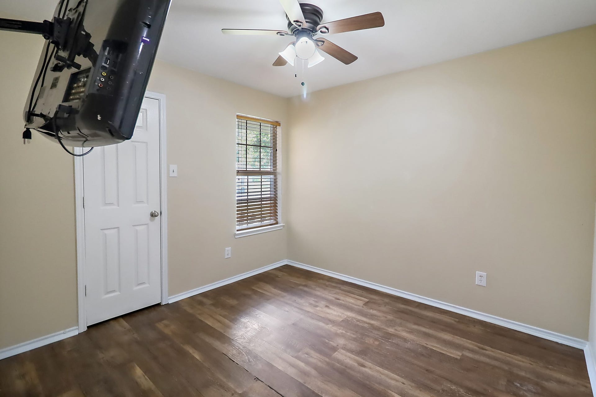 16210 Coral Bay Street, Crosby, TX 77532 16210 Coral Bay Street, Crosby, TX 77532