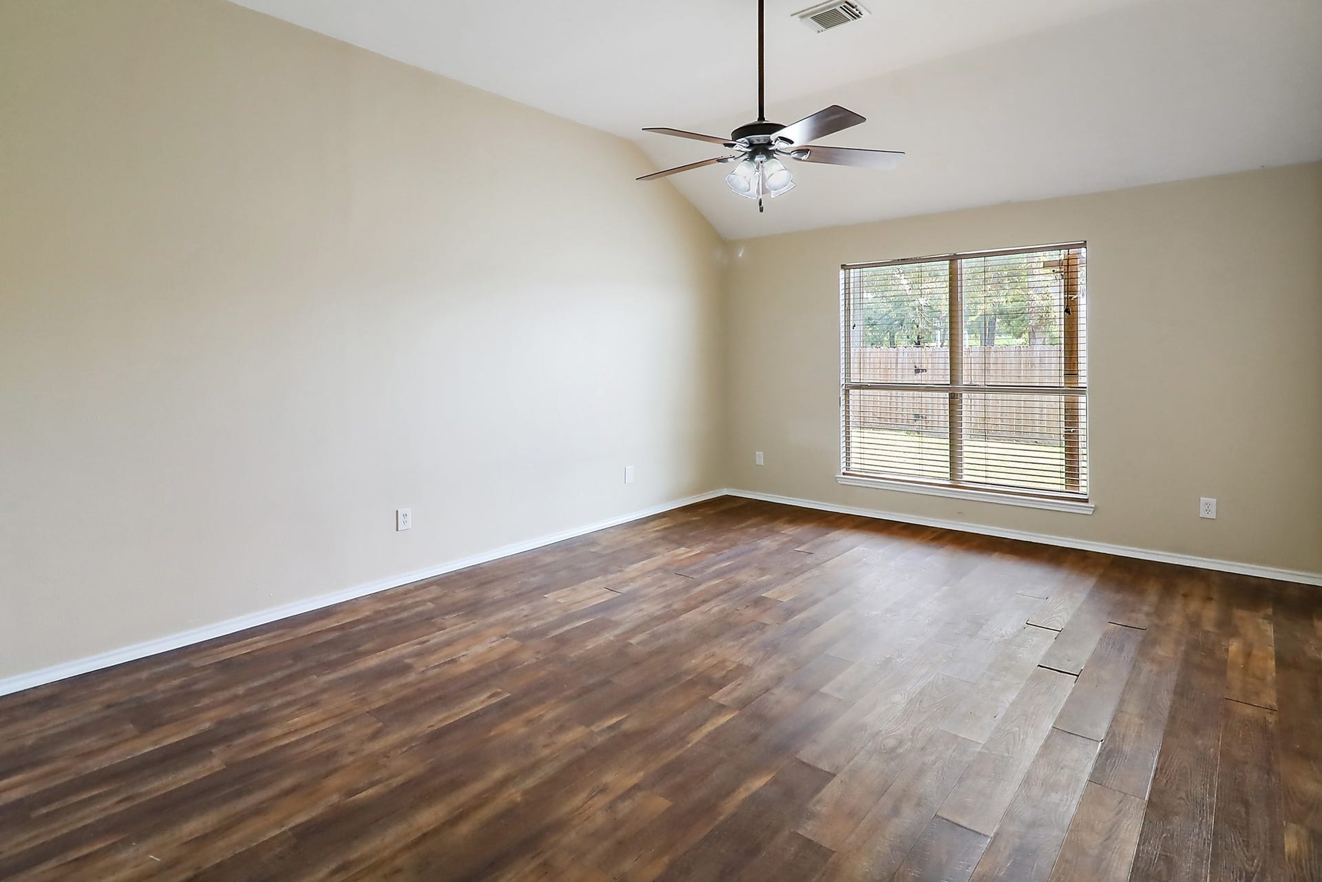 16210 Coral Bay Street, Crosby, TX 77532 16210 Coral Bay Street, Crosby, TX 77532