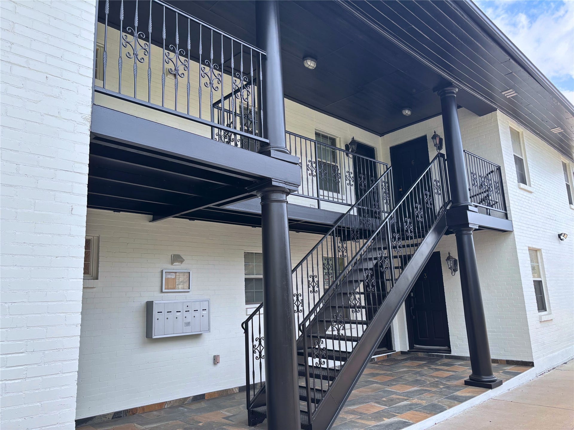 2030 Portsmouth Street, #2, Houston, TX 77098 2030 Portsmouth Street, #2, Houston, TX 77098