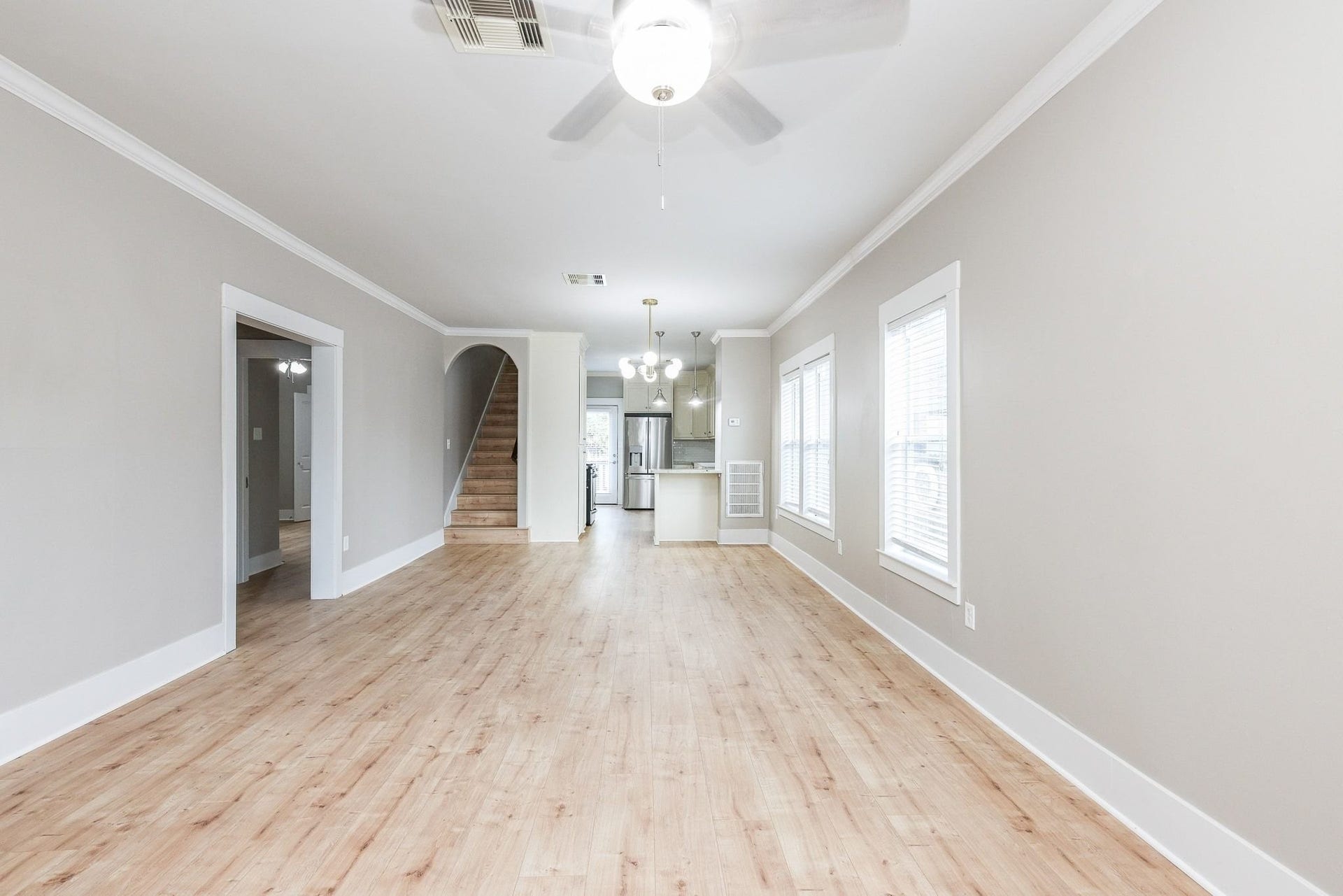 1307 Walton Street, Houston, TX 77009 Bright interior with a soothing neutral color palette.