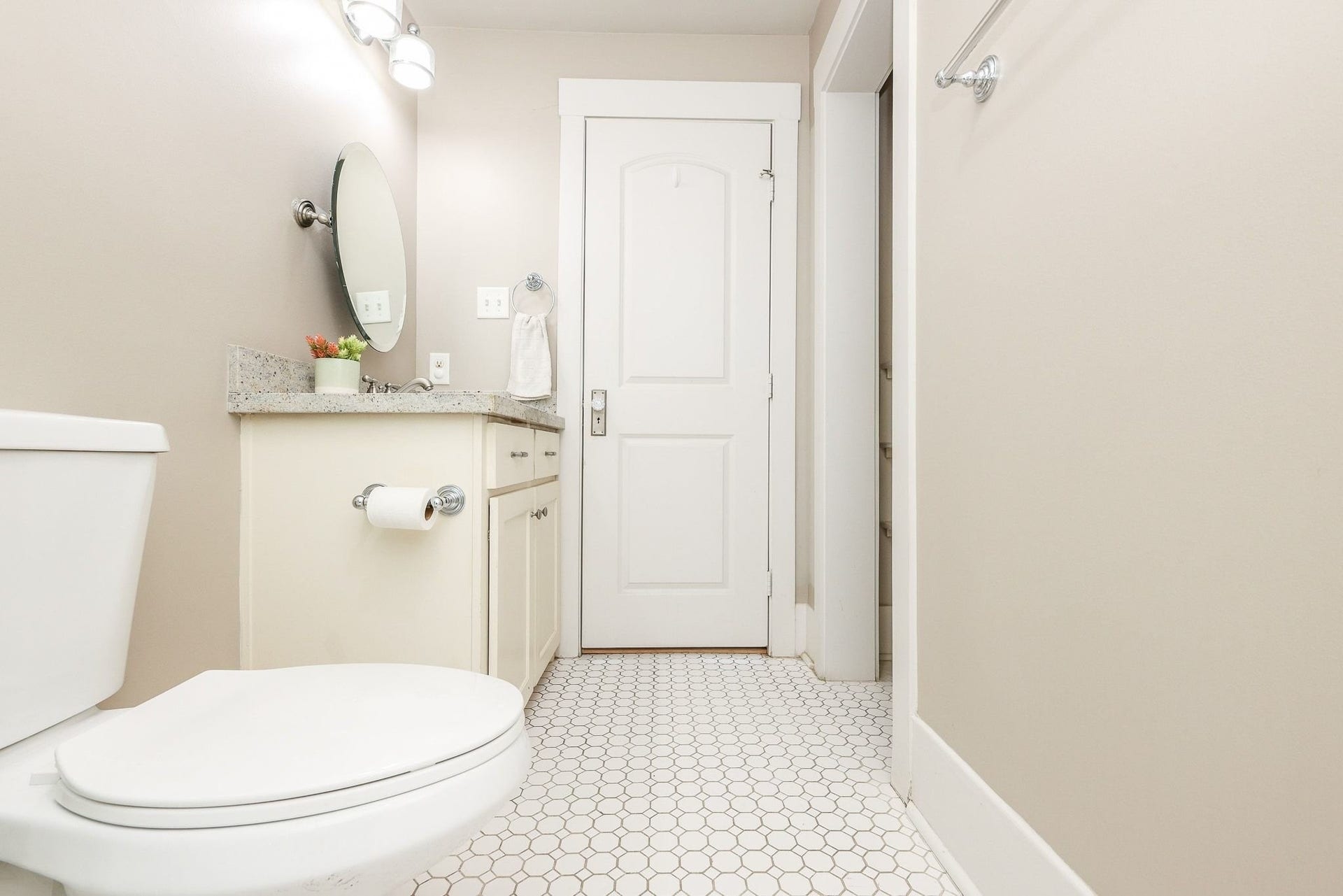 1307 Walton Street, Houston, TX 77009 1307 Walton Street, Houston, TX 77009