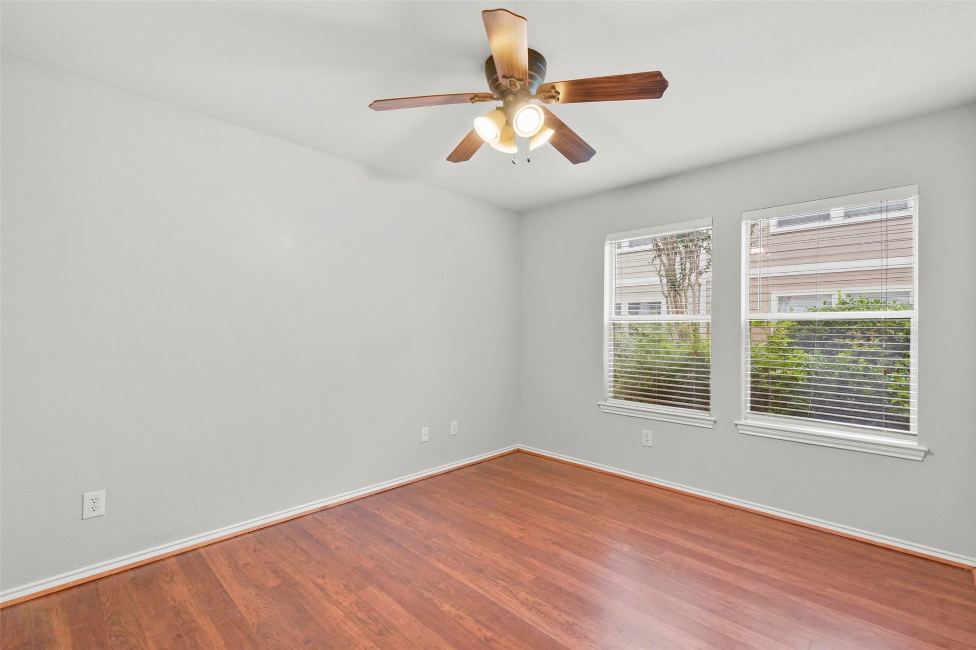 1313 Paige Street, Houston, TX 77003 1313 Paige Street, Houston, TX 77003