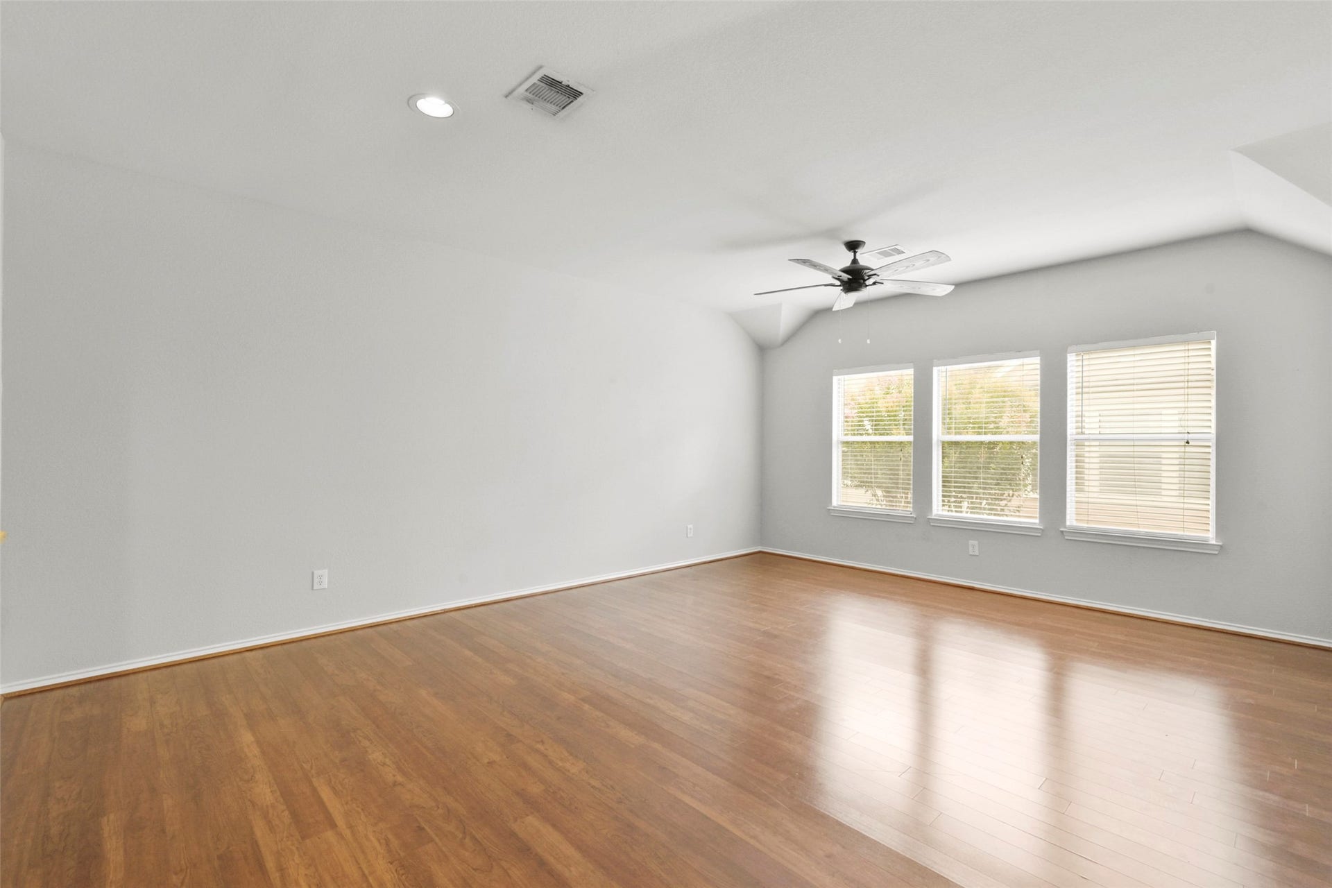 1313 Paige Street, Houston, TX 77003 1313 Paige Street, Houston, TX 77003