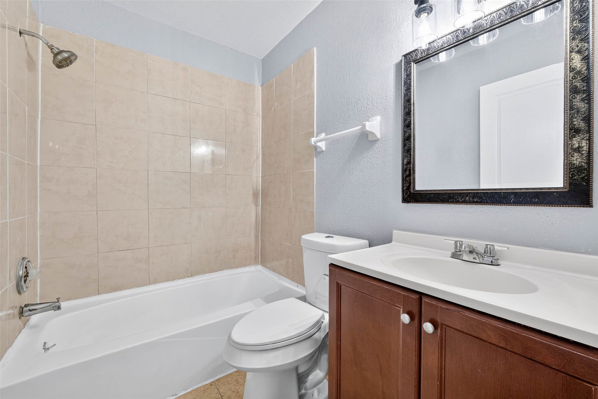 10708 Bexley Drive, Houston, TX 77099 10708 Bexley Drive, Houston, TX 77099