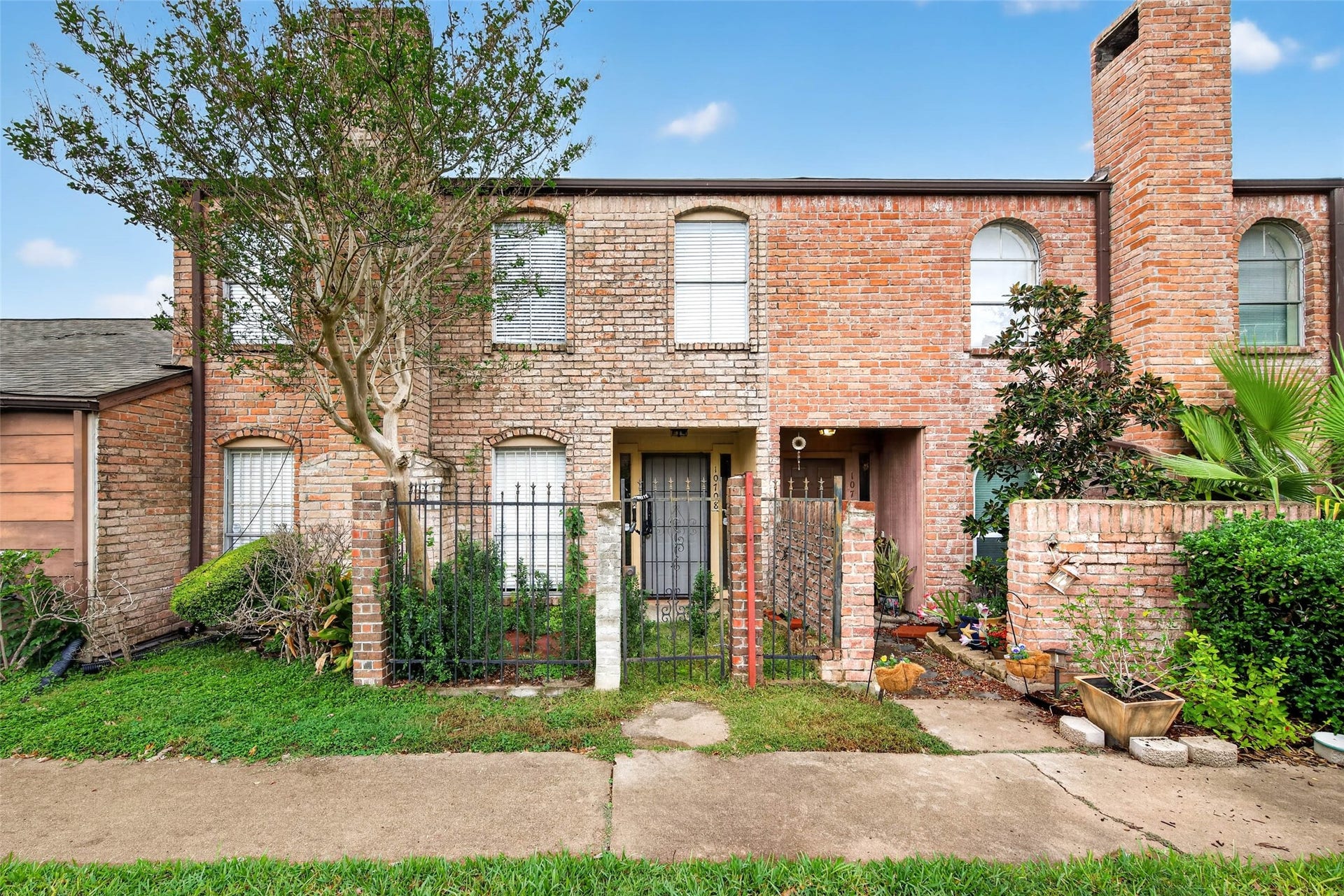 10708 Bexley Drive, Houston, TX 77099 10708 Bexley Drive, Houston, TX 77099