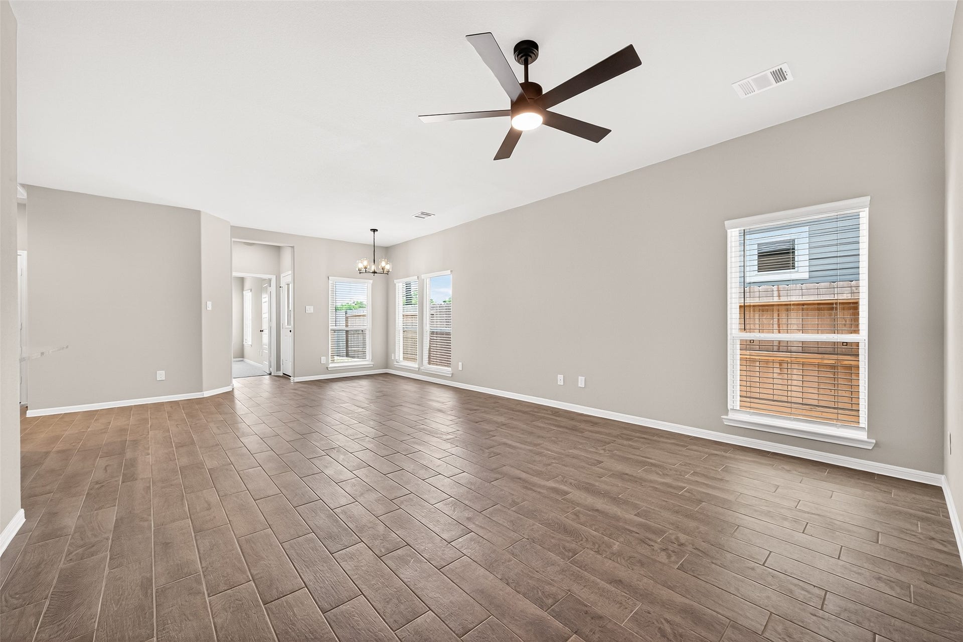 316 Stone Placa Trail, Brookshire, TX 77423