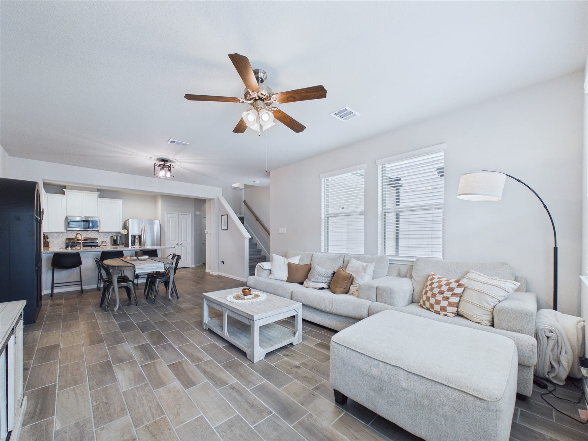 5530 Clarendon Hills Court, Pasadena, TX 77505 5530 Clarendon Hills Court, Pasadena, TX 77505