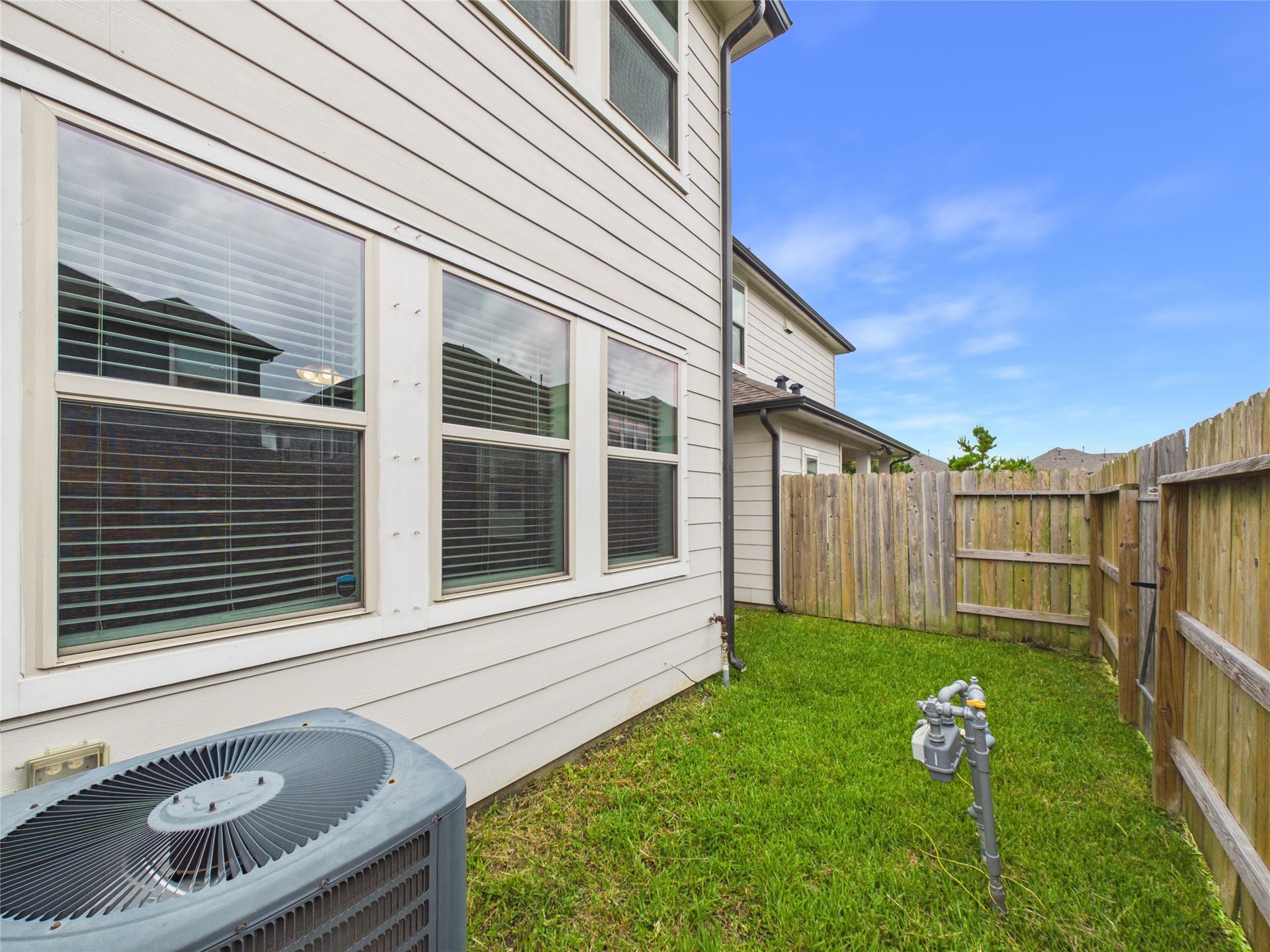 5530 Clarendon Hills Court, Pasadena, TX 77505 5530 Clarendon Hills Court, Pasadena, TX 77505