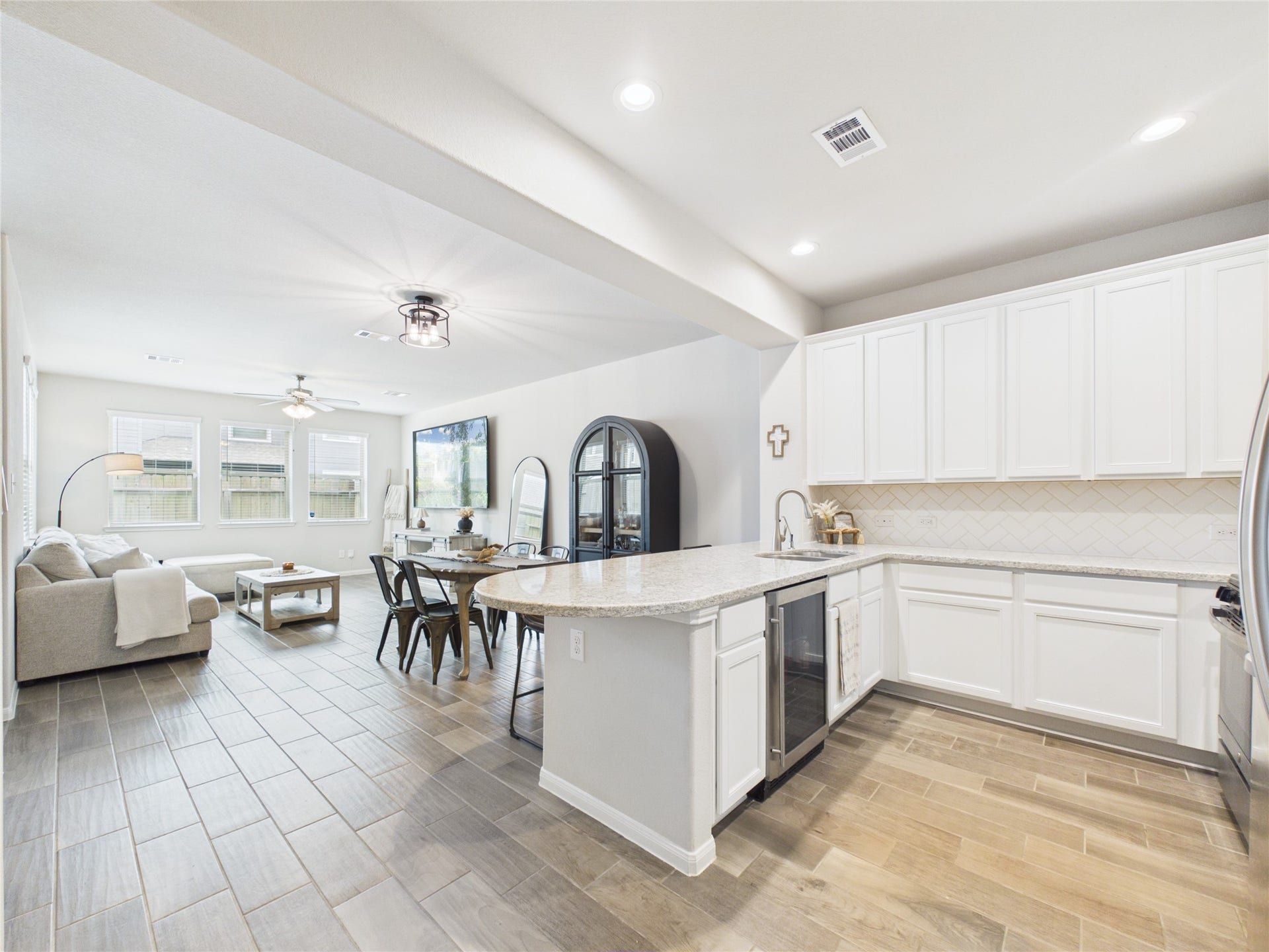 5530 Clarendon Hills Court, Pasadena, TX 77505 5530 Clarendon Hills Court, Pasadena, TX 77505
