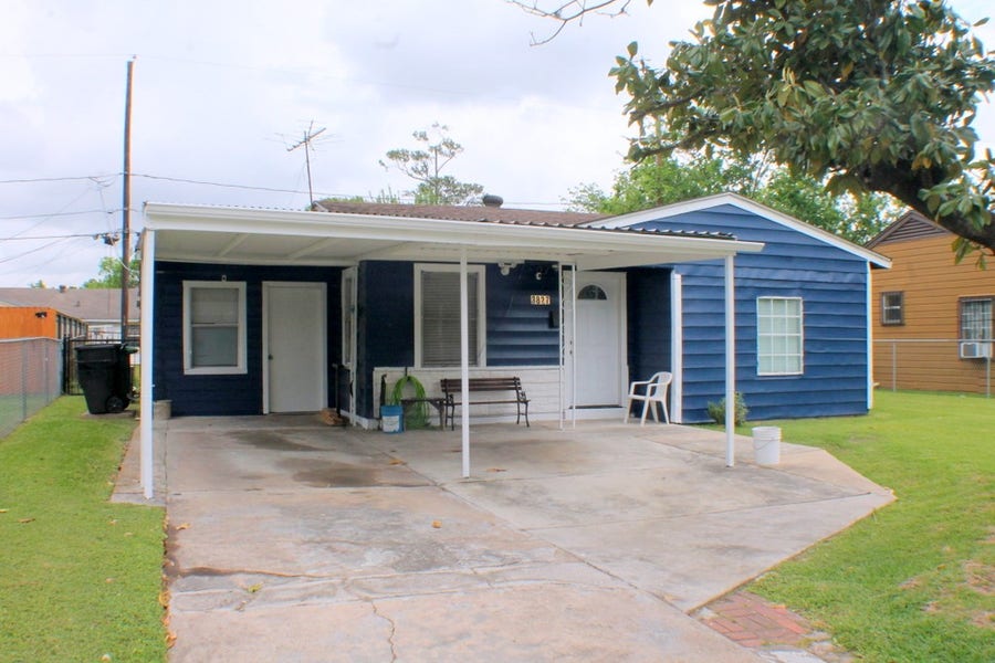 Property photo for 3827 Landa Lane, Houston, TX