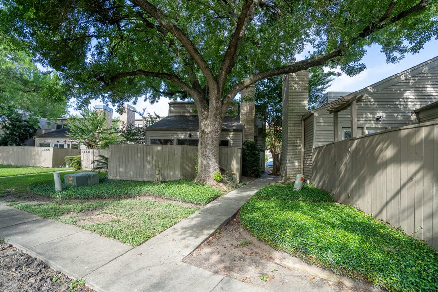 Property photo for 1346 Chardonnay Drive, #80, Houston, TX