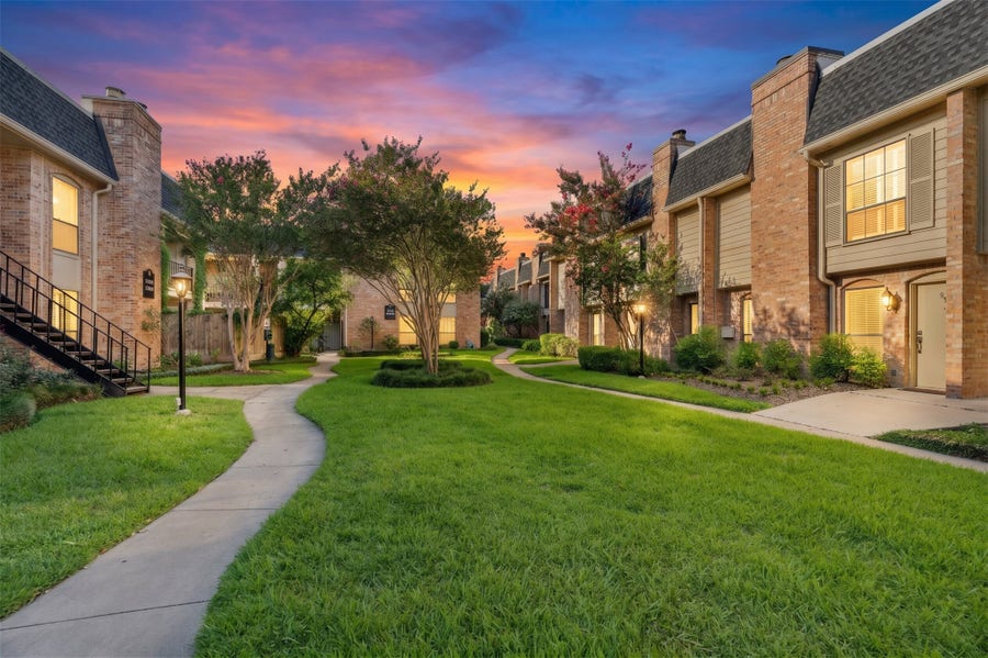 Property photo for 1601 S Shepherd Drive, #243, Houston, TX