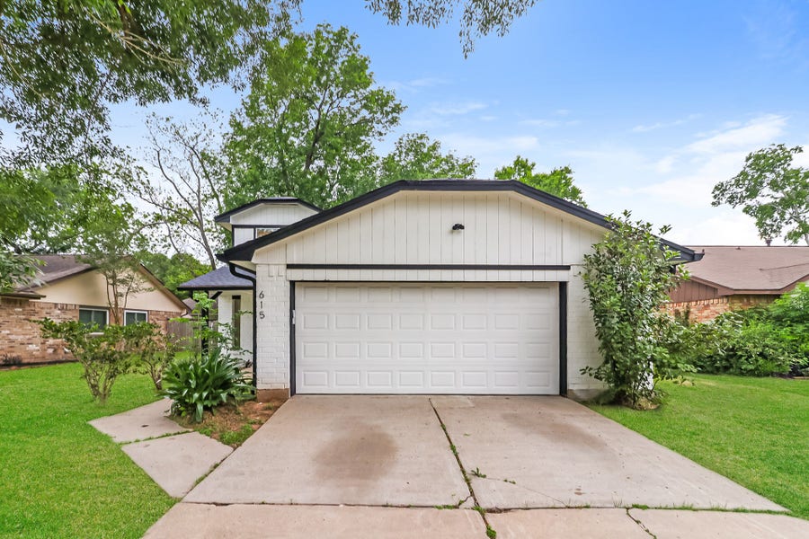 Property photo for 615 Old Colony Drive, Richmond, TX