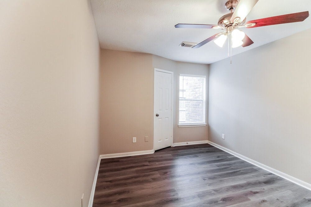 410 Cedar Lake Drive, League City, TX 77573 410 Cedar Lake Drive, League City, TX 77573