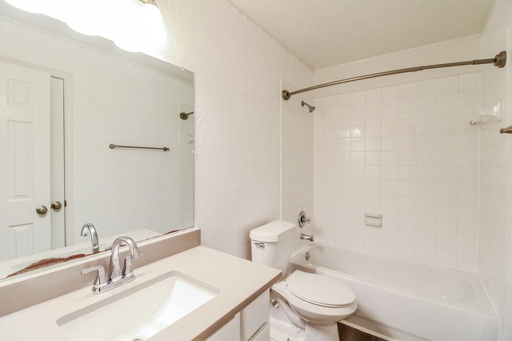410 Cedar Lake Drive, League City, TX 77573 410 Cedar Lake Drive, League City, TX 77573