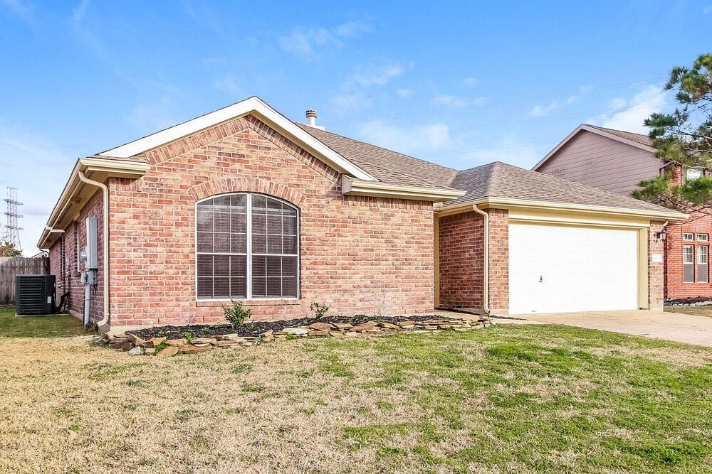 410 Cedar Lake Drive, League City, TX 77573 410 Cedar Lake Drive, League City, TX 77573