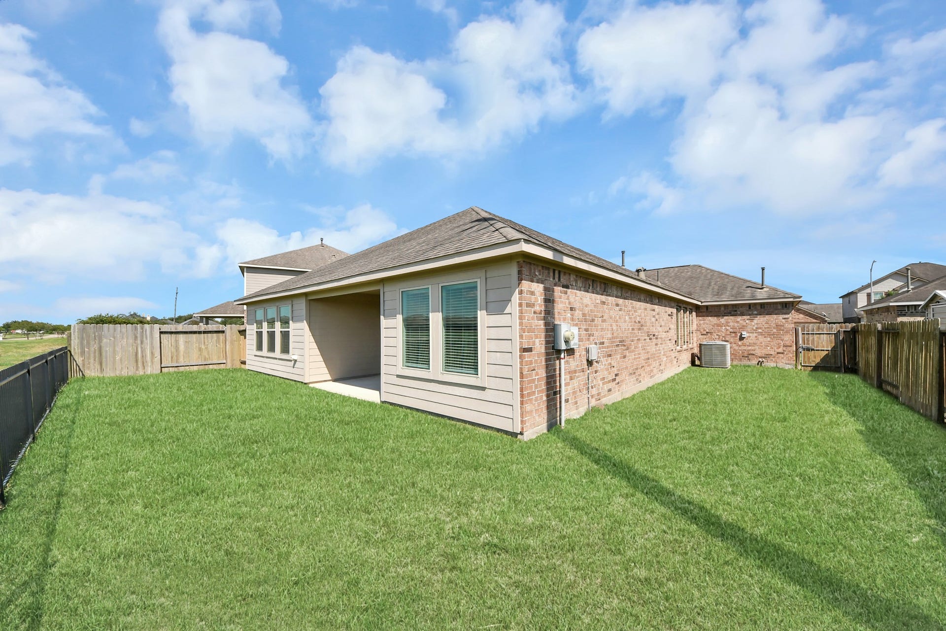 55 Alyssa Palms Drive, Manvel, TX 77578 55 Alyssa Palms Drive, Manvel, TX 77578