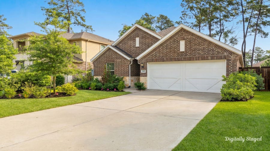Property photo for 340 Honey Mesquite Path, Conroe, TX