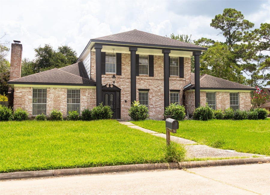 Property photo for 8002 Hurst Forest Drive, Humble, TX