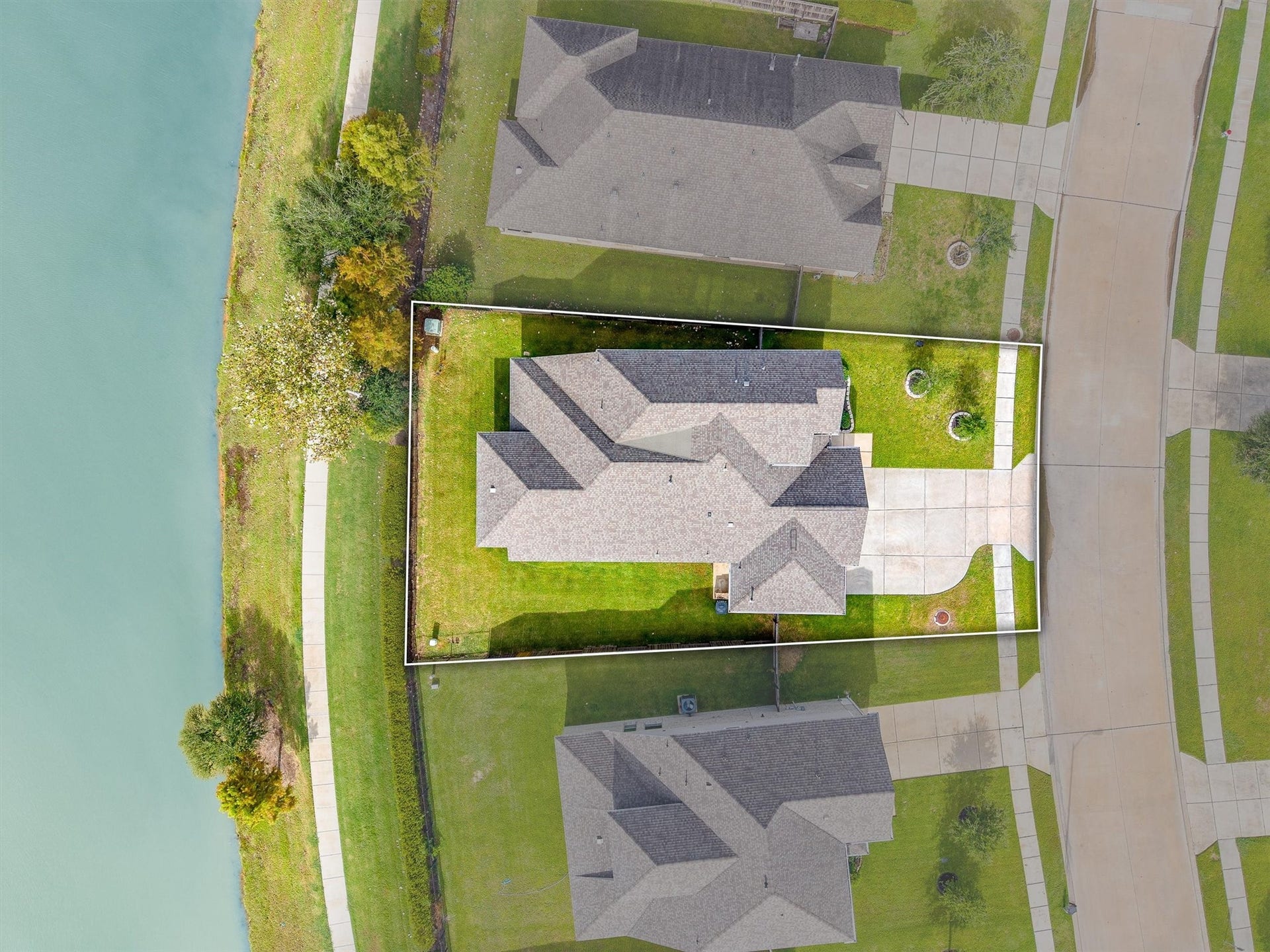 9034 Japonica Drive, Rosenberg, TX 77469 Top-down view of the dream property line.