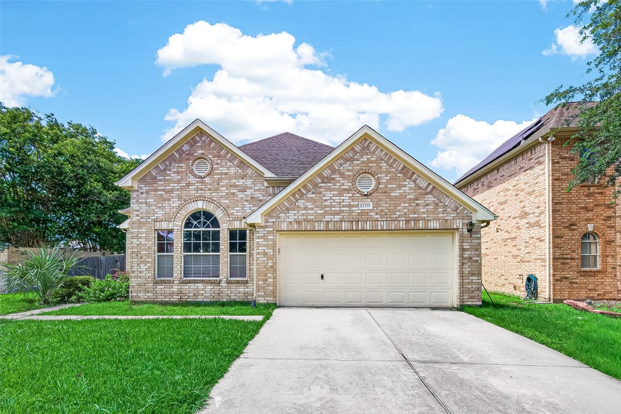 Property photo for 12338 Ashford Hollow Drive, Sugar Land, TX