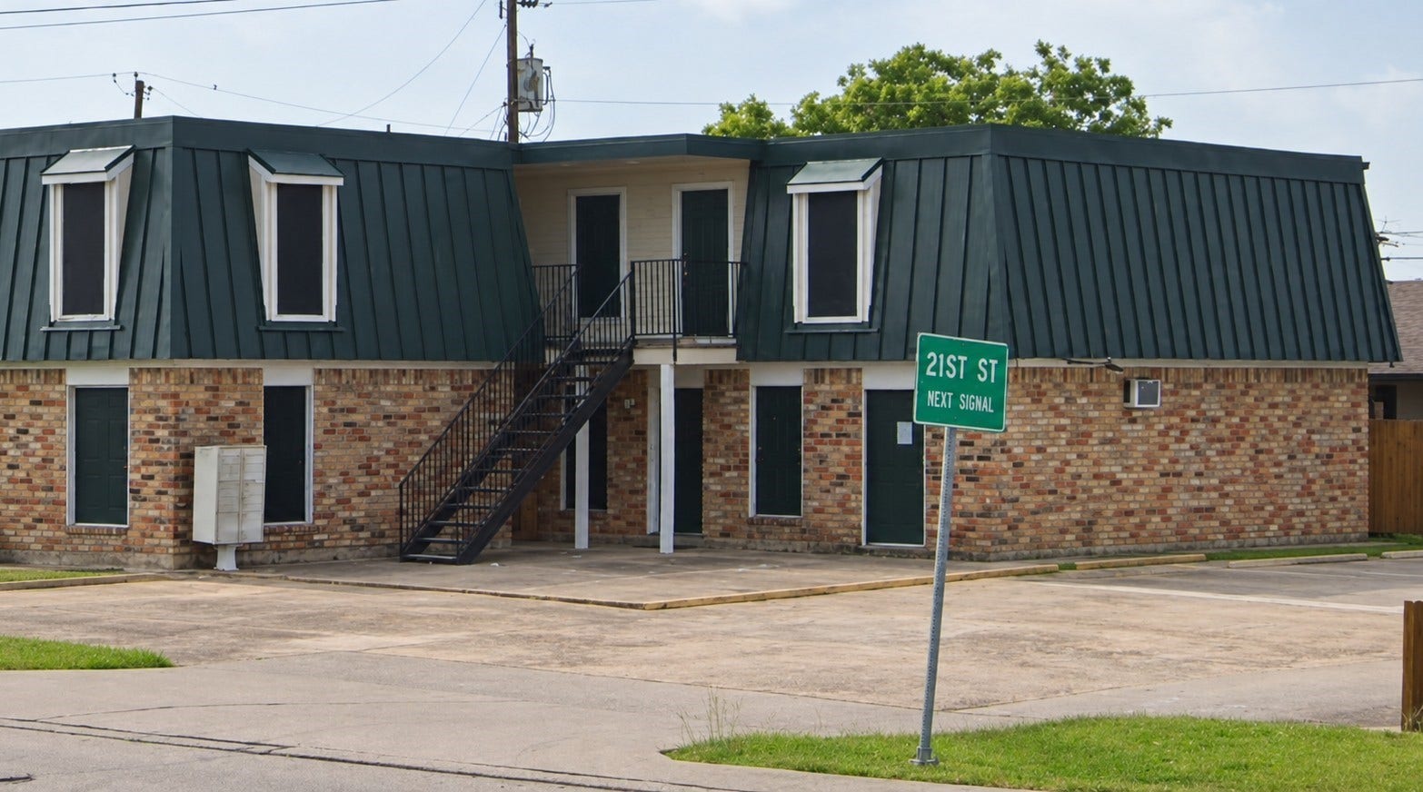 2111 25th Avenue N, #5, Texas City, TX 77590 2111 25th Avenue N, #5, Texas City, TX 77590