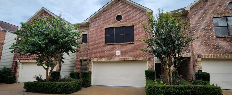 Property photo for 9821 Meredith Elise Court, Houston, TX