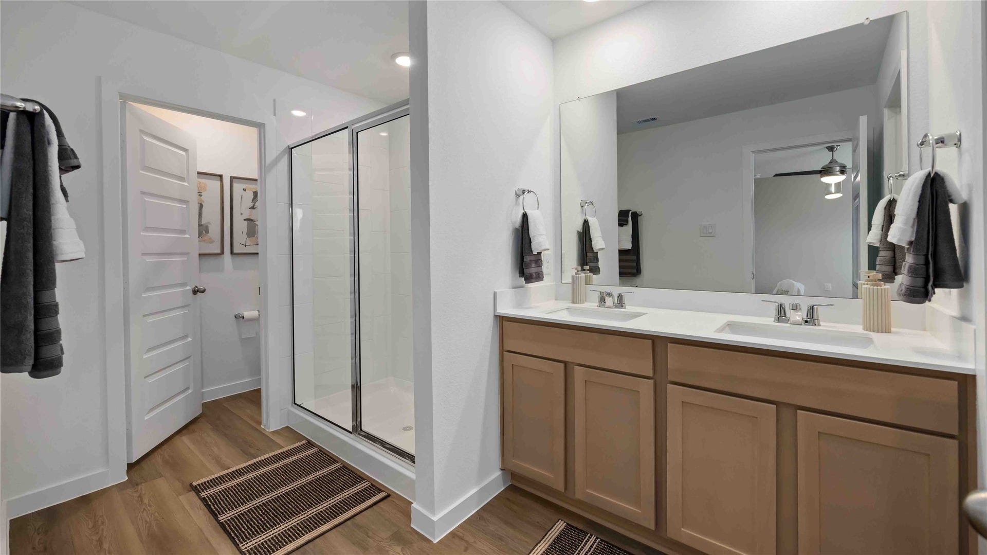 831 Gran Torino Drive, Houston, TX 77051 831 Gran Torino Drive, Houston, TX 77051